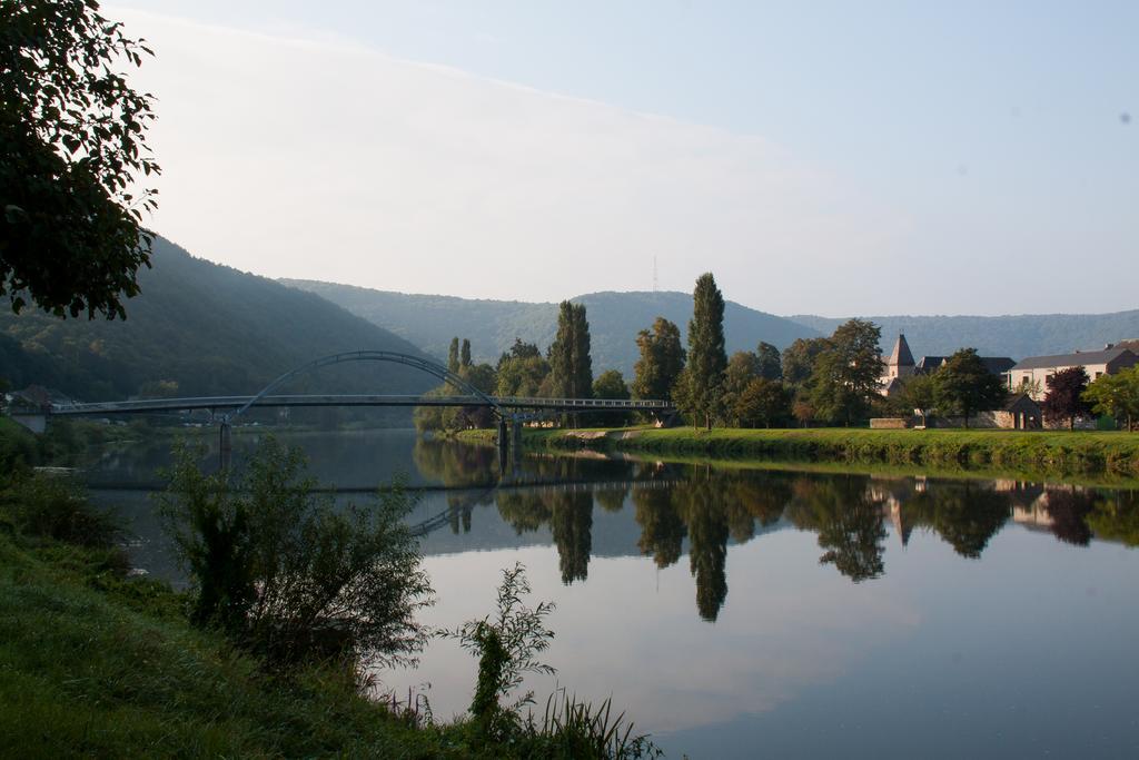Chateau De L Aviette - Rancennes Givet Exteriör bild